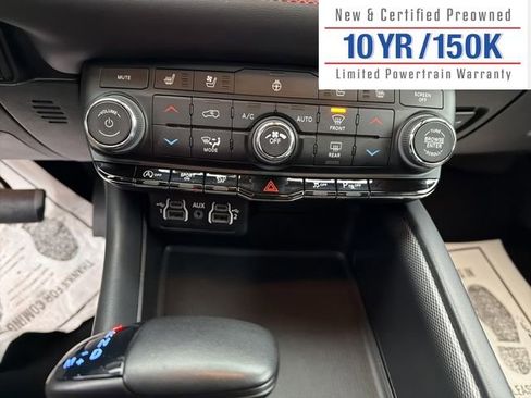 Used 2024 Dodge Durango GT image 23