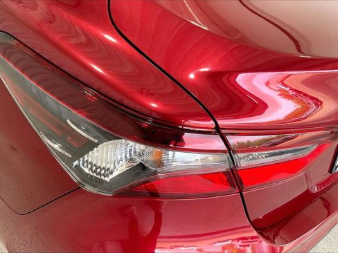 Used 2022 Toyota Camry LE FWD image 29