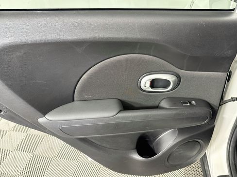 Used 2019 Kia Soul + FWD image 23
