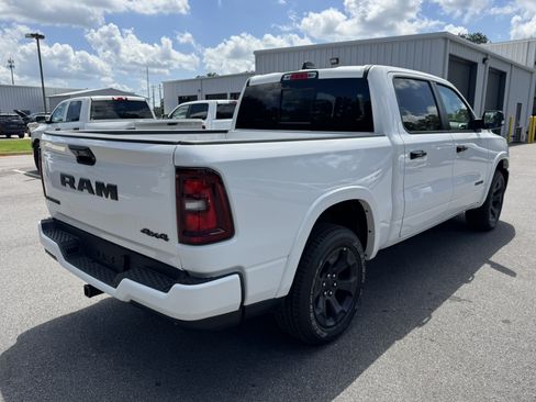 Used 2025 RAM 1500 Big Horn AWD/4WD image 5