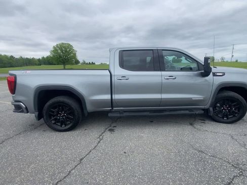 Used 2024 GMC Sierra 1500 Elevation w/ X31 Off-Road Package AWD/4WD image 9