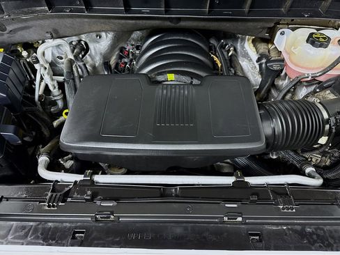 Used 2025 GMC Sierra 1500 SLT AWD/4WD image 32