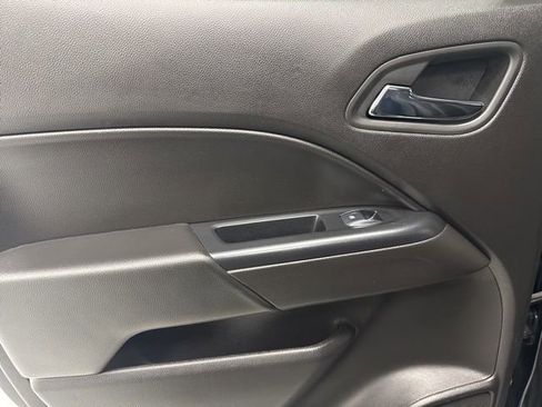 Used 2018 Chevrolet Colorado ZR2 w/ ZR2 Midnight Special Edition image 25