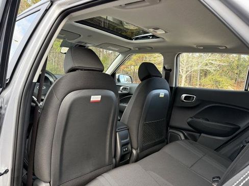 New 2026 Hyundai Venue SEL image 29