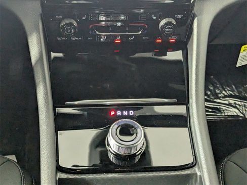 New 2025 Jeep Grand Cherokee Laredo w/ Luxury Tech Group I image 21