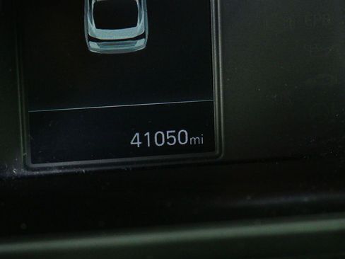 Used 2023 Hyundai Elantra SEL w/ Cargo Package FWD image 14