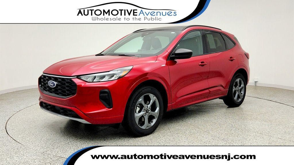 Used 2024 Ford Escape ST-Line AWD/4WD image 1