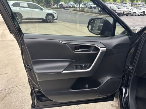 Used 2024 Toyota RAV4 LE AWD/4WD image 13