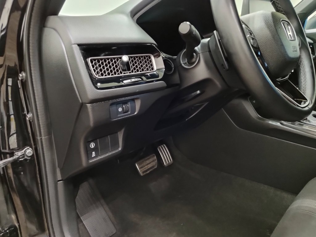 Used 2023 Honda Civic Sport image 10