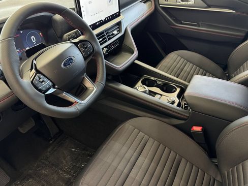 New 2026 Ford Explorer ST-Line w/ ST-Line Street Pack AWD/4WD image 10