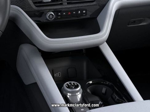 New 2026 Ford Explorer Platinum image 15