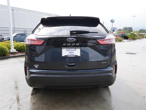 New 2024 Ford Edge SE image 5