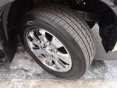 Used 2010 Toyota Tundra Grade 4x2 4dr CrewMax Cab Pick image 48