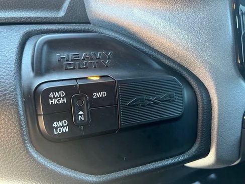 Used 2024 RAM 2500 Tradesman w/ Chrome Appearance Group AWD/4WD image 43