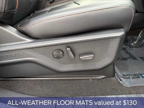 New 2025 Ford F250 Lariat w/ Lariat Ultimate Package AWD/4WD image 17