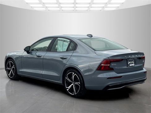 Used 2024 Volvo S60 B5 Plus image 5