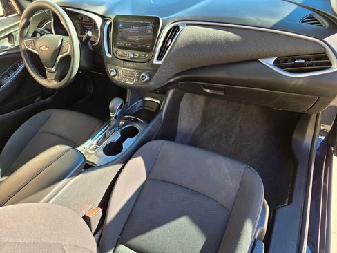 Used 2023 Chevrolet Malibu LT image 19