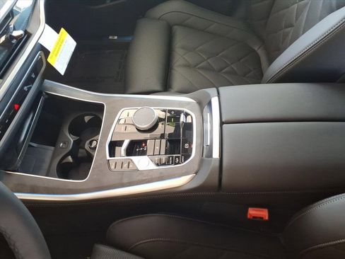 New 2026 BMW X5 xDrive50e image 12