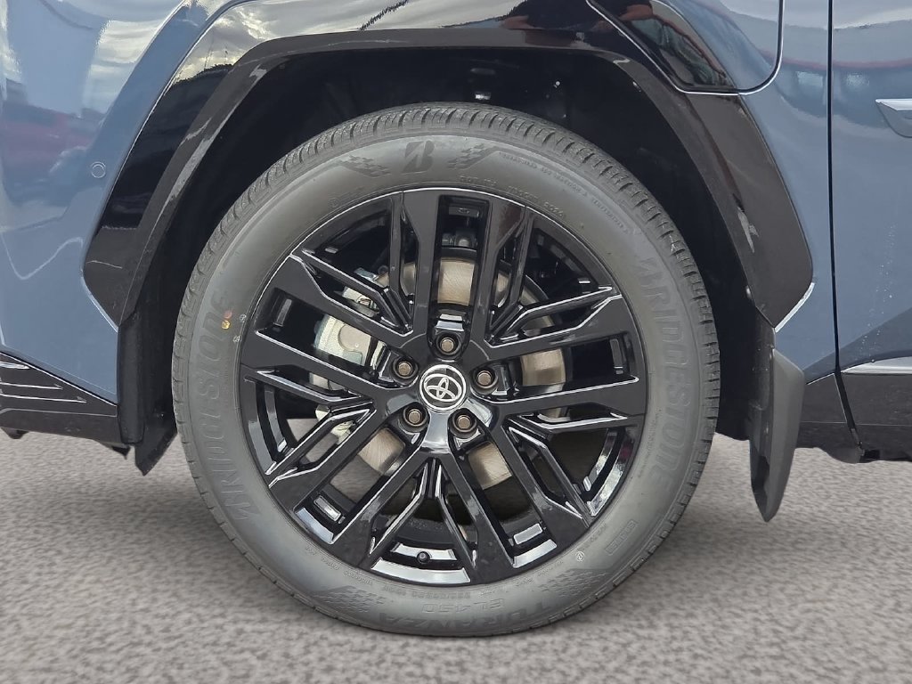 New 2026 Toyota RAV4 XSE AWD/4WD image 9