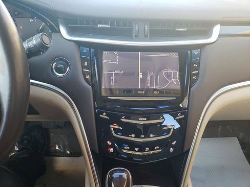 Used 2014 Cadillac XTS Luxury w/ Driver Awareness Package image 15