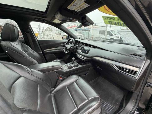 Used 2019 Cadillac XT4 Premium Luxury image 25