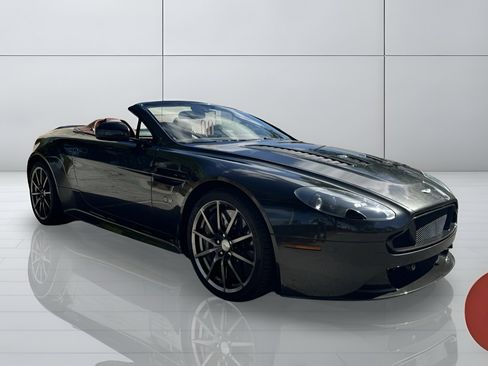 Used 2017 Aston Martin V12 Vantage S image 9