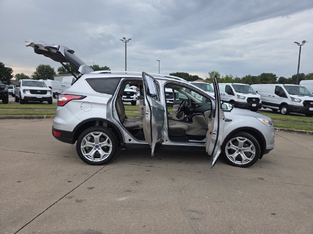 Used 2018 Ford Escape Titanium AWD/4WD image 44