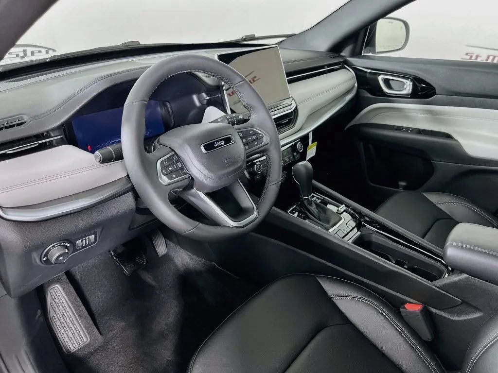New 2026 Jeep Compass Limited AWD/4WD image 10