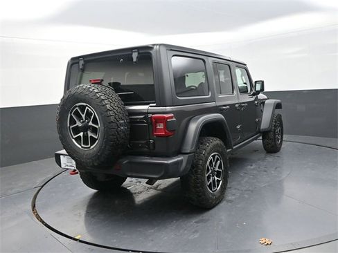 Used 2024 Jeep Wrangler Unlimited Rubicon w/ Convenience Group image 7