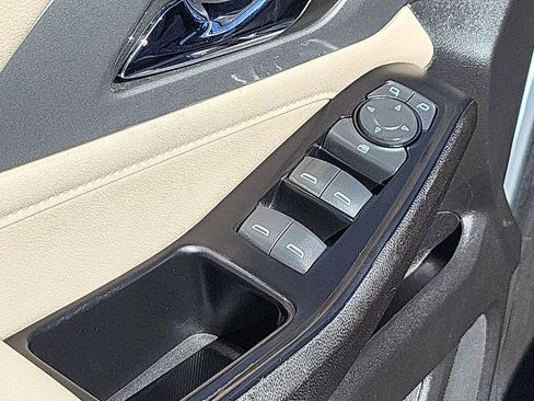 Used 2023 Chevrolet Traverse LS image 25