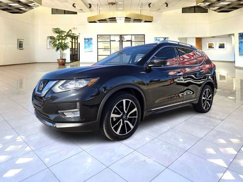 Used 2019 Nissan Rogue SL w/ Premium Package image 3