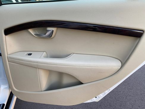 Used 2015 Volvo S80 T5 Platinum image 41