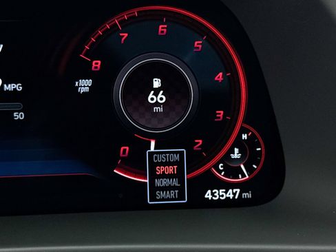 Used 2021 Hyundai Sonata SEL Plus w/ Tech Package FWD image 12