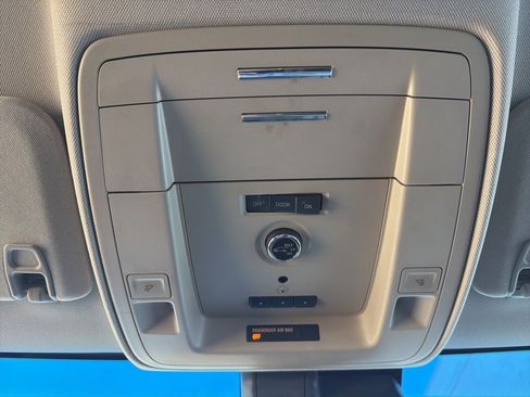 Used 2020 GMC Yukon XL Denali image 21