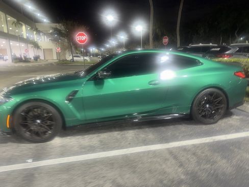 Used 2021 BMW M4 Competition w/ Executive Package image 4