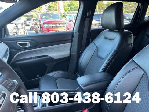 Used 2024 Jeep Compass Latitude AWD/4WD image 10