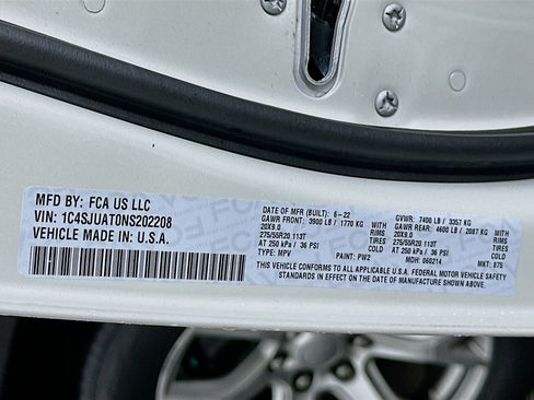 Used 2022 Jeep Wagoneer Series I w/ Premium Group I image 12