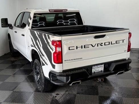 Used 2020 Chevrolet Silverado 1500 LT Trail Boss w/ Convenience Package AWD/4WD image 8