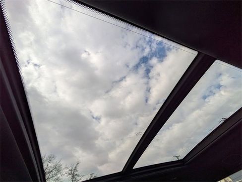 Used 2021 RAM 1500 Laramie image 23