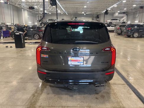 Used 2021 Kia Telluride SX w/ SX Prestige Package image 45
