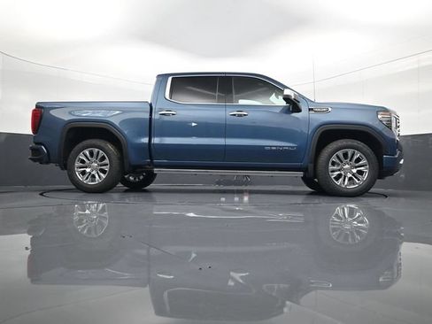 Used 2025 GMC Sierra 1500 Denali AWD/4WD image 24