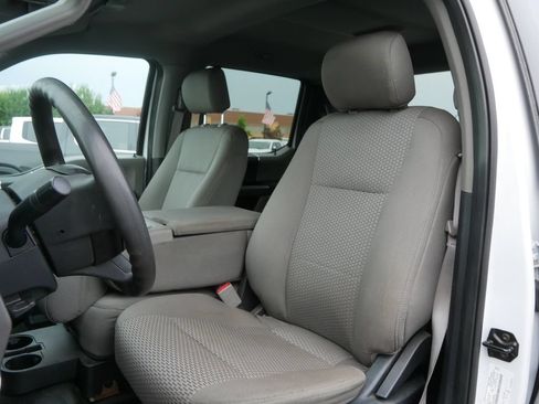 Used 2019 Ford F550 4x4 Crew Cab Super Duty w/ XLT Value Package image 19