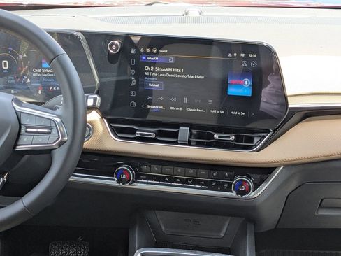 New 2026 Chevrolet Equinox ACTIV FWD image 17