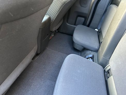 Used 2018 Nissan Frontier SV RWD image 14