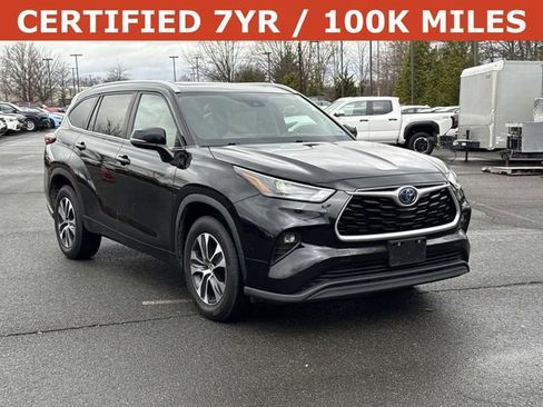 Used 2023 Toyota Highlander XLE image 1