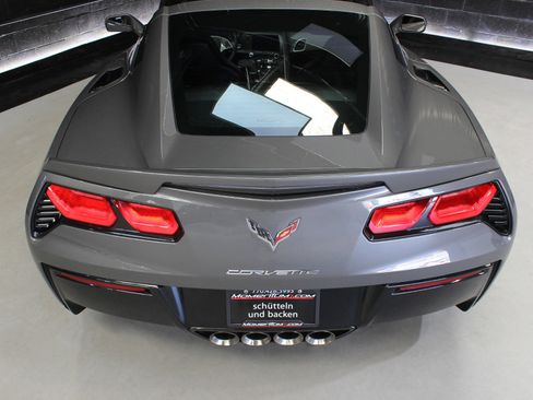 Used 2016 Chevrolet Corvette Stingray Coupe w/ 2LT Preferred Equipment Group image 17
