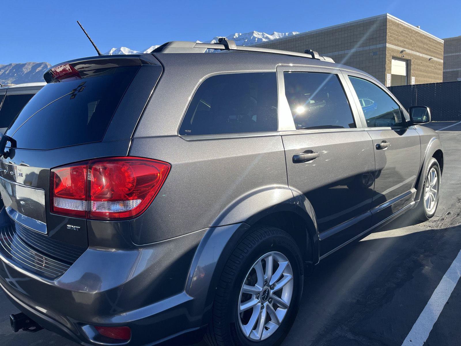 Used 2014 Dodge Journey SXT w/ Flexible Seating Group FWD image 4