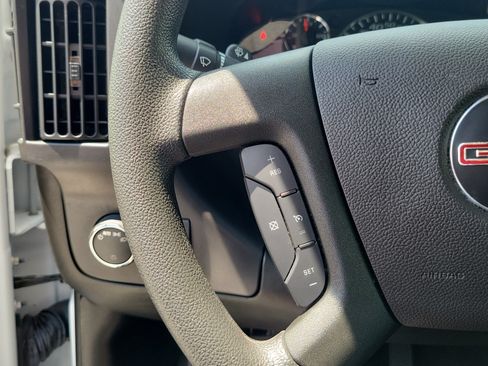 Used 2025 GMC Savana 2500 w/ Driver Convenience Package RWD image 17