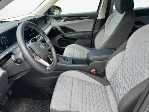 Certified 2026 Volkswagen Tiguan S FWD image 9