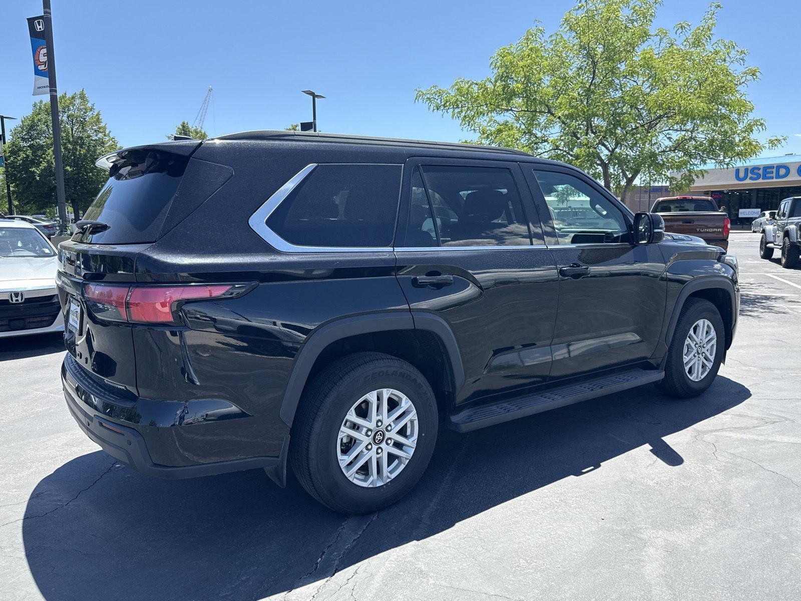 Used 2025 Toyota Sequoia SR5 AWD/4WD image 6